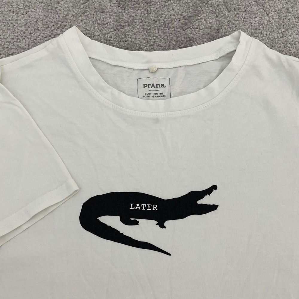 prAna T Shirt Womens Medium Later Gator Graphic White Short Sleeve